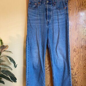 Levi's Women's Ribcage Straight Ankle Jeans